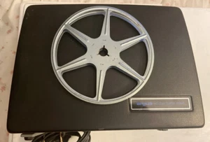Vintage Argus Holiday Super Eight 838 Movie Projector DETACHABLE METAL CASE - Picture 1 of 5
