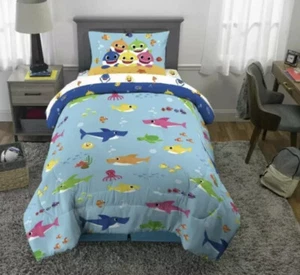 Baby Shark 4 pc Twin Bedding Reversible Comforter, Sheet Set Bed in a Bag - Picture 1 of 4