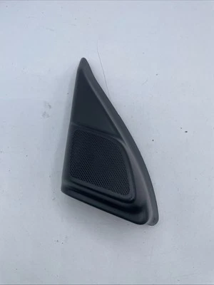 05 06 07 VOLVO S40 V50 FRONT RIGHT  DOOR TWEETER TRIM COVER OEM 8679629 V4 - Изображение 1 из 4