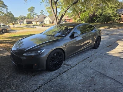 Tesla Model S 2015  Foto 1 de 4