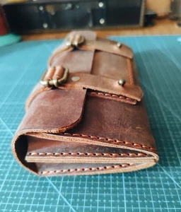 Braune Leder Gürteltasche. - Bild 1 von 14