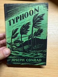 LIBRO DE TAPA DURA DE FICCIÓN DAILY EXPRESS "TYPHOON" JOSEPH CONRAD AÑOS 1920/30 (P2) - Imagen 1 de 14