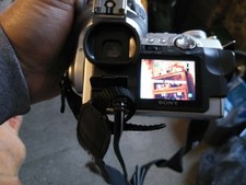 Sony Cyber-shot DSC-F707 4.9MP Digital Camera - Silver