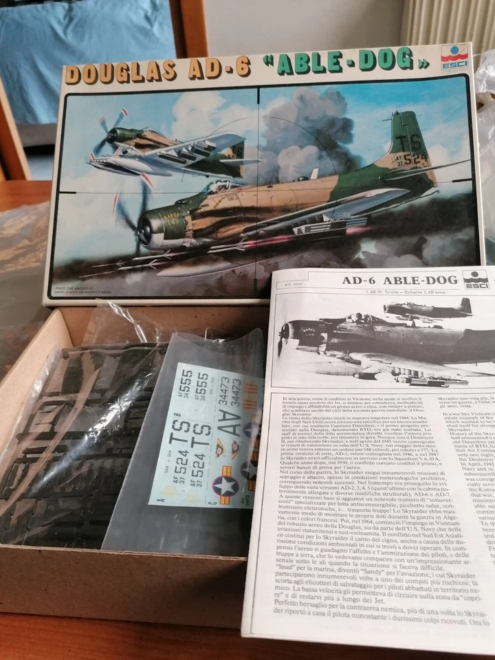 ESCI DOUGLAS AD-6 ABLE DOG 1-48  COD. 4040 (MGT-C) - Immagine 1 di 1