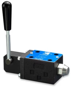 VMD03M-3A-G-10 Directional Control Valve Pneumatic/Hydraulic - Manually Operated - Picture 1 of 1