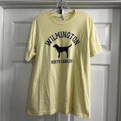Wilmington North Carolina Graphic T-shirt Size XL Yellow - Image 1 of 4