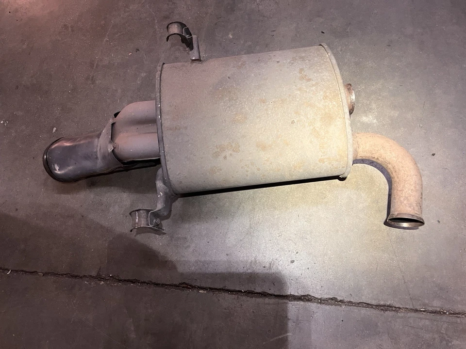 Porsche 928 S4 1989 silenciador escape usado OEM Foto 1 de 4