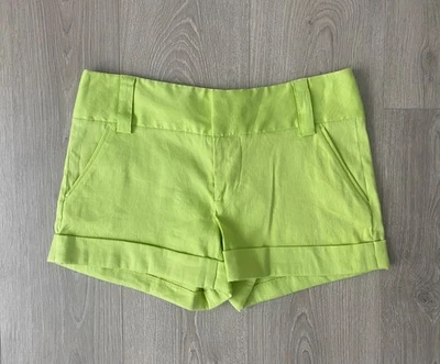Alice and Olivia 短裤 Chartreuse 绿色 2 码 — 第 1/4 张图片