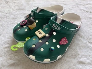 Crocs Juego de Calamares Clásico Zueco Sandalias Zapatos 210224-90H Para Hombre Talla 12 Con Jibbitz - Imagen 1 de 16