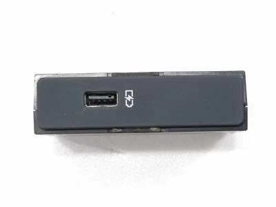 MODULO CARICABATTERIE PER CELLULARE PER AUDI Q3 Sportback Serie (F3N) 83A035726 - Immagine 1 di 4