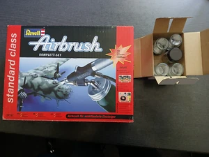 Revell Airbrush Komplett-Set Modellbau 39201 , inkl. 5 Farbgläser extra - Bild 1 von 4