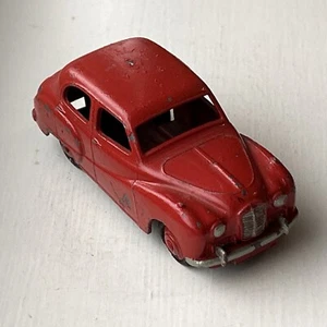 Meccano Dinky Toys No.40j Austin (A40) Somerset in Red. Repainted - Picture 1 of 11