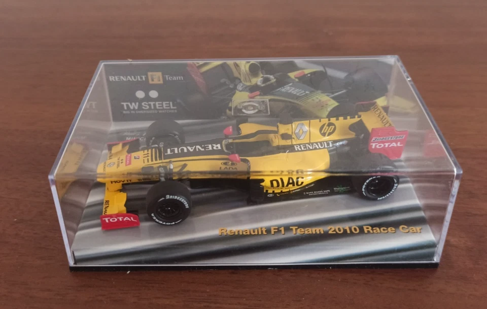 F1 Renault Team 2010 Race Car n.11 R. Kubica Minichamps 1/43 - Immagine 1 di 4