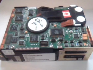 Festplatte SCSI Seagate ST15150W DEC RZ29C-W 9A8003-122 K-01-9723-3 - Bild 1 von 5