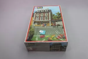 ZA024 Revell Ceji Train Maquette Ho 2023 Opticien horloger Uhrmachergeschaft - Picture 1 of 4