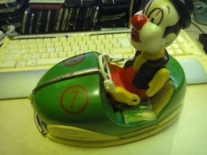 “RICO” Payaso en coche de choque vintage muy usado España - Imagen 1 de 23