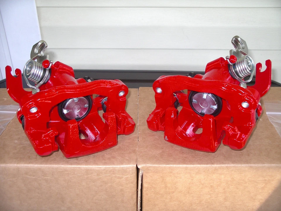 🌟 NEW RED Hyundai Tiburon Elantra Kia Spectra 2001-2005 Rear Brake Caliper SET - Image 1 of 4