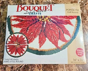 Bouquet Weihnachten Weihnachtsstern halbrund Riegel Haken Teppich Kit 16"x32" New Old Stock - Bild 1 von 14