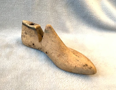 Vintage Antique Wood Shoe Form Childs Single 5 1/2" Cobbler Mold - Image 1 of 4