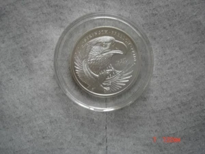 Silver Eagle .999 Fine Silver 1/2 Troy Ounce Encapsulated Bullion - Picture 1 of 2