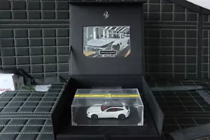 1:43 BBR Ferrari GTC4 Lusso White blanco caja de propietarios con etiqueta VIN imagen VIP RARO - Imagen 1 de 4
