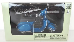 VESPA P-200E - 1:12 - NEW RAY - NUOVA - Foto 1 di 2