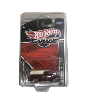Hot Wheels Garage '56 Ford Metallic Maroon mit Protektor 2010 - Bild 1 von 9