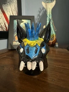 Fallout 76 Xbox One Glowing Scorchbeast Queen Fasnacht Mask REAL ITEM - Picture 1 of 4