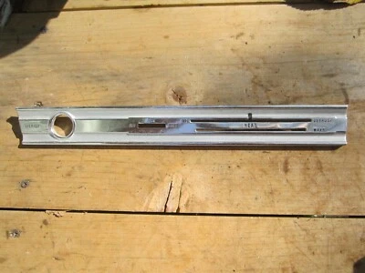 PLYMOUTH VALIANT 1965 ENCENDEDOR, VENTILADOR, CONTROL DE CLIMA TABLERO CROMO MOLDURA BISEL Foto 1 de 4