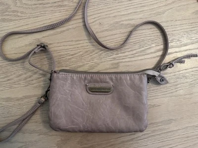 Vintage Stone Mountain Leather Crossbody Purse Taupe Pebbled Bag Zip Pockets - Image 1 of 4