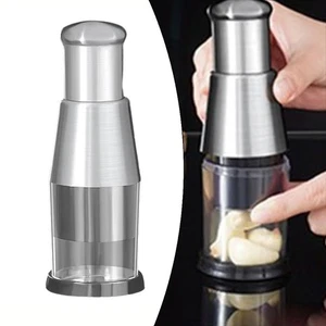 Easy Grip Manual Garlic Press for Efficient Ingredient Preparation at Home - Picture 1 of 12
