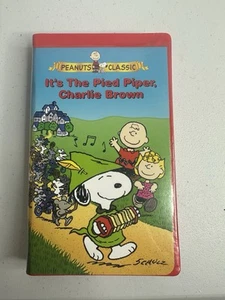 IT'S THE PIED PIPER, CHARLIE BROWN VHS Clamshell Peanuts Classic *Free Shipping! - Foto 1 di 3