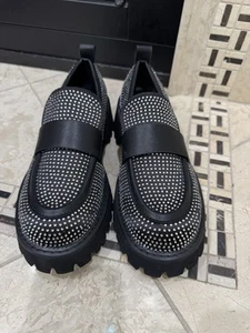 KARL LAGERFELD PARISWomen's Grady Almond Toe Loafers Size 7 - Picture 1 of 5