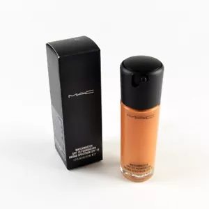 Mac Matchmaster SPF15 Foundation #6.0 - Size 35mL / 1.2 Oz. - Picture 1 of 1