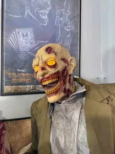 Flesh Eating Zombie Spirit Halloween 2020 Animatronic RARE - Picture 1 of 3