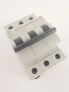 AEG B25 Leitungsschutzschalter 3-polig 674731 Sicherungsautomat LS-Schalter - Bild 1 von 2