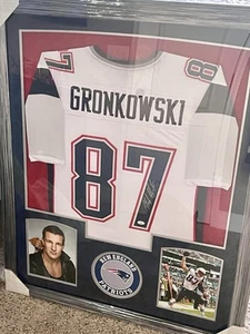 Rob Gronkowski Signed Jersey Framed Double Suede Patriots Auto (JSA COA) - Picture 1 of 5