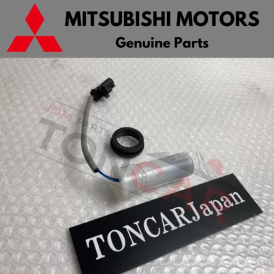 MITSUBISHI Genuine Outlander PHEV Windshield Washer Fluid Level Sensor 8260A406 - Image 1 of 4