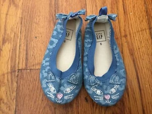 Baby Gap Girl's Blue Chambray Cheetah Cat Ballet Flat Shoes Sz. 6 NWOT - Picture 1 of 3