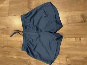 Girls Nike Dri-fit Short Size Small - Picture 1 of 2