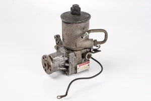 Mercedes 2104661901 Power Steering Pump | W124 E R129 SL W202 C - Picture 1 of 9