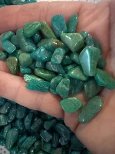 Chips de amazonita rusa XS 10-20 mm 4 oz piedras caídas de reiki jugadores tomadores de riesgos - Imagen 1 de 12
