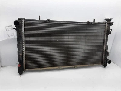 Radiador 6 cilindros a través 1/31/05 05 Dodge Caravan 04677523AA Foto 1 de 4