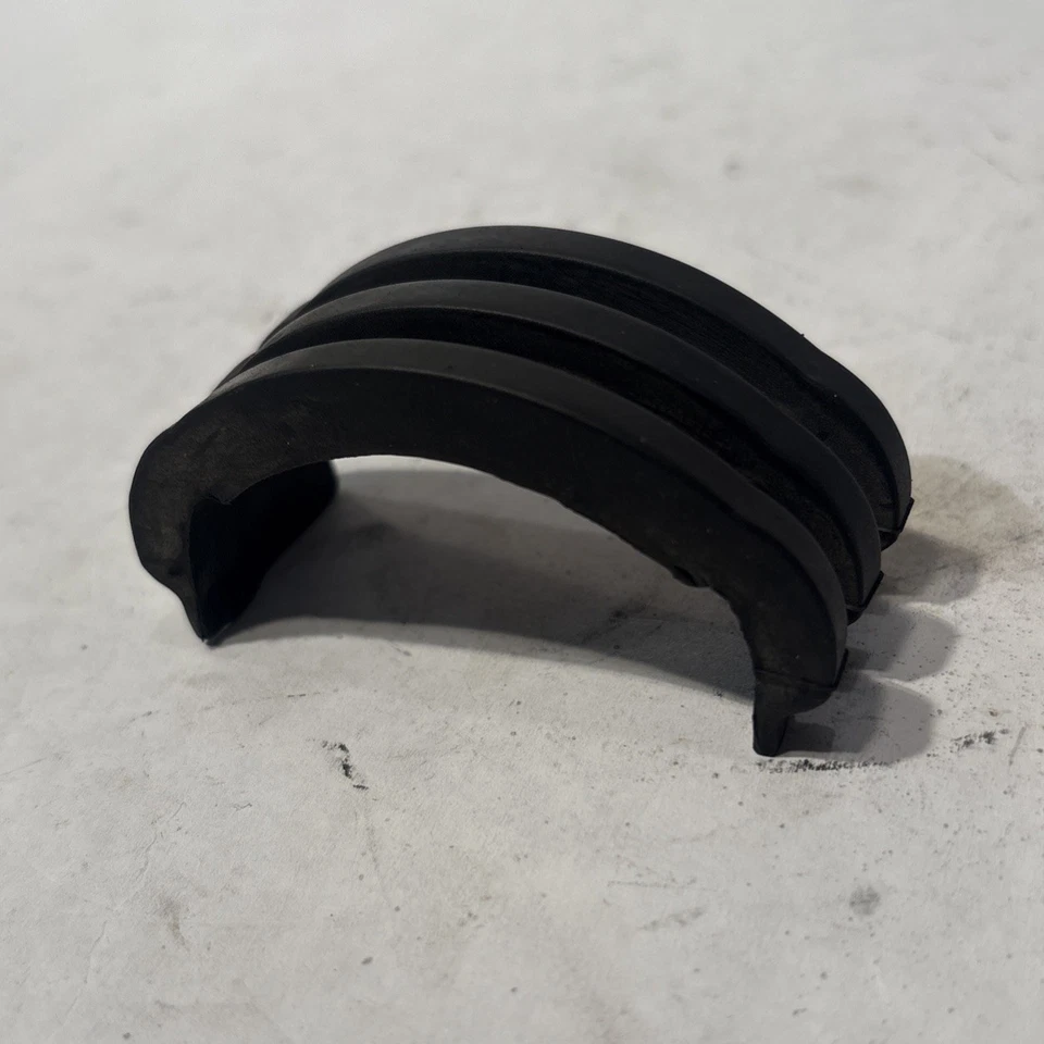 Yamaha YZ 125 YZ 250 2003 tanque de gasolina marco de goma montaje 5NY-24183-10-00 Foto 1 de 4