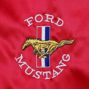 Nueva Chaqueta de Carreras Satinada de Colección Ford Mustang Roja Talla L Hecha en EE. UU. Deadstock RARA - Imagen 1 de 10
