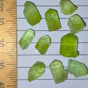 Lote de cristales piedras preciosas rugosas sueltas naturales peridoto Olivino Forsterita 33,1 quilates - Imagen 1 de 7