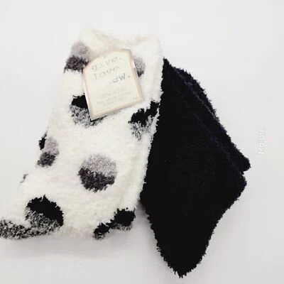 Give. Love. Renew. Womens Crew Socks White Black Fuzzy Warm 4-10 2 Pairs New - Image 1 of 4
