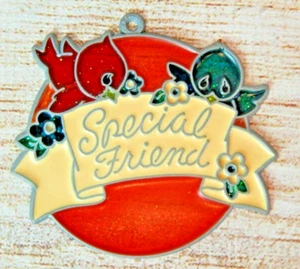 Adorno de decoración de ventana de pájaros y flores de colección Suncatcher Special Friends - Imagen 1 de 3