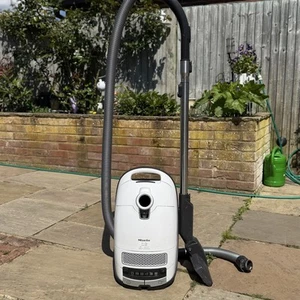 Miele S8 Medicair 2200W Eco Vacuum Cleaner Lotus White Complete With Attachments - Picture 1 of 24