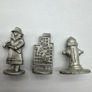 (3) Vintage Gallo Zinn Feuerwehrmann, brennendes Gebäude, Hydrant 1,5" Figuren - Bild 1 von 5